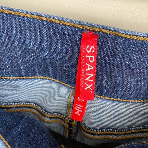 Spanx Distressed High-Rise Ankle Skinny Jeans - Size Small - Picture 6 of 7